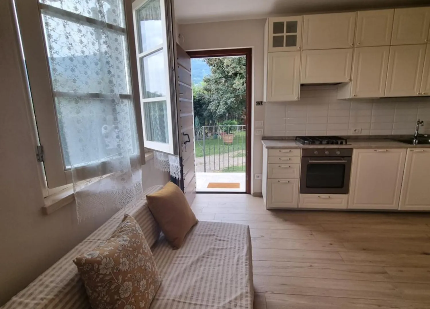 Apartment La Casetta Al Mare Querceta Italy